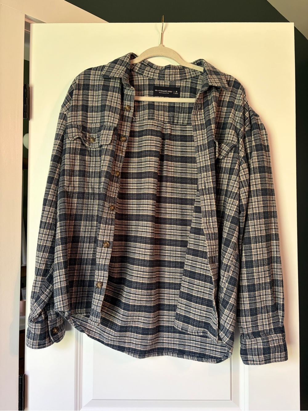 Men's Abercrombie Navy and tan Plaid Button-Up Shirt 90’s oversized flannel